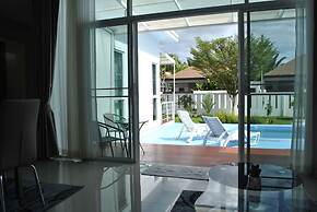 Siam Twins Villa A