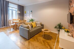 Fragola Between Old Town and Jewish Quarter