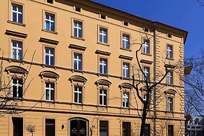 Fragola Between Old Town and Jewish Quarter