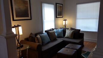 Beautiful Downtown Indy Guest Homes