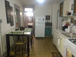 Beautiful Downtown Indy Guest Homes