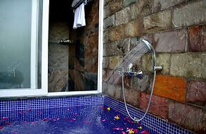 Bamboo Saa Resort & Spa