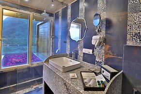 Bamboo Saa Resort & Spa