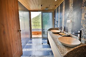 Bamboo Saa Resort & Spa