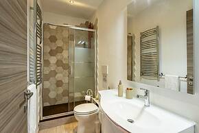 Merulana Suite Apartment