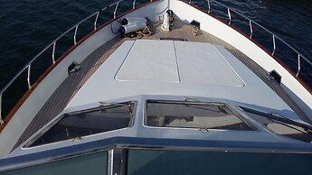 Yacht Suite Sorrento