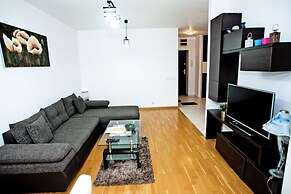 Monaco Grand Apartments By CityBookings