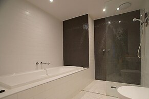 Crows Nest Family Apartment