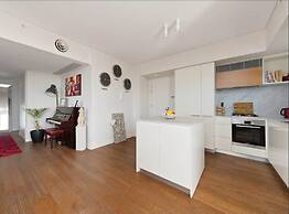 Crows Nest Family Apartment