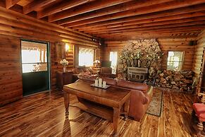 Gold Mountain Manor Bed and Breakfast