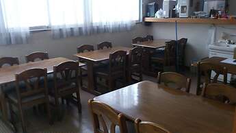 Business Hotel Chateau Est Takamatsu