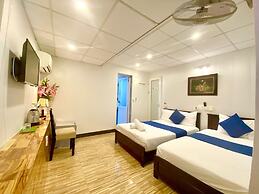 Flame Flowers Homestay