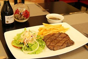 Flame Flowers Homestay