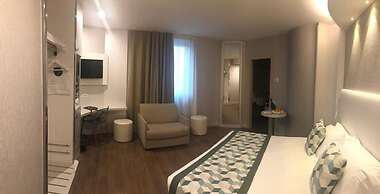 Ark Hotel