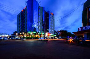 Igar Plaza Hotel