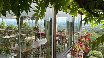 Aura Toscana Boutique