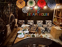 Dream House Guest House & Restaurant
