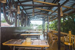 Dream House Guest House & Restaurant