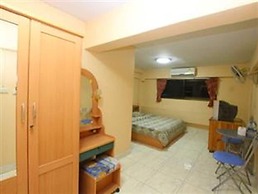 Urs Treff Guesthouse