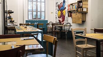 Madama Hostel & Bistrot