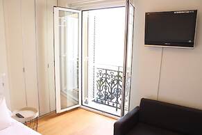 SEAFRONT LUXURY STUDIO - by SanSebastianApartments.es