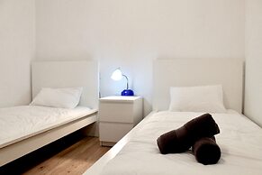 Stunning Duplex Near the Sea