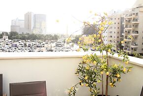 Stunning Duplex Near the Sea