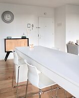 Stunning Duplex Near the Sea