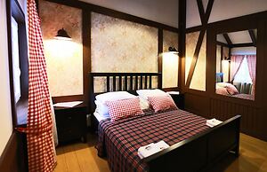 Shishki na Lampushke - Bavarsky Khutor