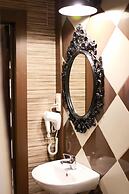 Shishki na Lampushke - Bavarsky Khutor