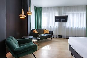The James Hotel Rotterdam