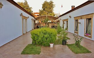 Bacahan Hotel - Special Class