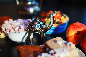 Shishki na Lampushke - Vostochnaya Medina