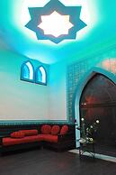 Shishki na Lampushke - Vostochnaya Medina