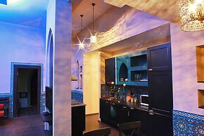 Shishki na Lampushke - Vostochnaya Medina