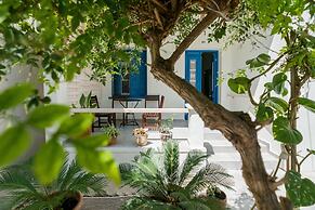 Grandma's Chic Home in Chania Venetian Harbor