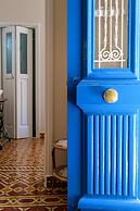 Grandma's Chic Home in Chania Venetian Harbor