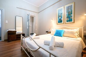 Grandma's Chic Home in Chania Venetian Harbor