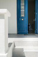 Grandma's Chic Home in Chania Venetian Harbor