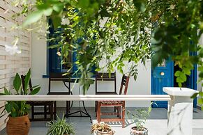 Grandma's Chic Home in Chania Venetian Harbor