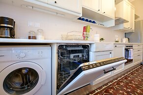 Grandma's Chic Home in Chania Venetian Harbor