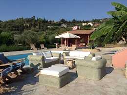 Villa Mitis - A Bohemian Private Pool Retreat