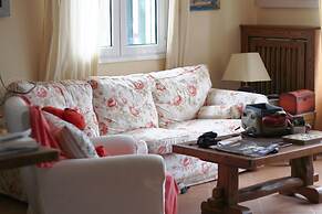 Villa Mitis - A Bohemian Private Pool Retreat