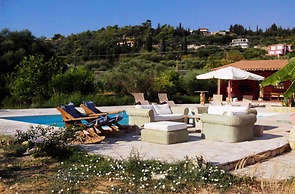 Villa Mitis - A Bohemian Private Pool Retreat