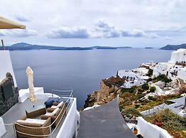 Aqua & Terra Traditional Cave Houses