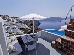 Aqua & Terra Traditional Cave Houses