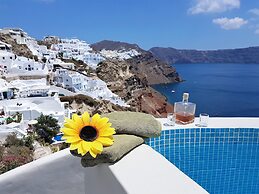 Aqua & Terra Traditional Cave Houses