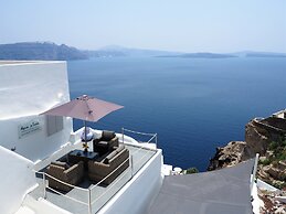 Aqua & Terra Traditional Cave Houses