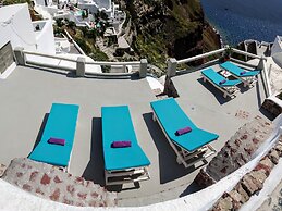 Aqua & Terra Traditional Cave Houses