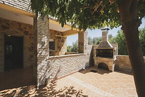 Family Summer Home near Beach